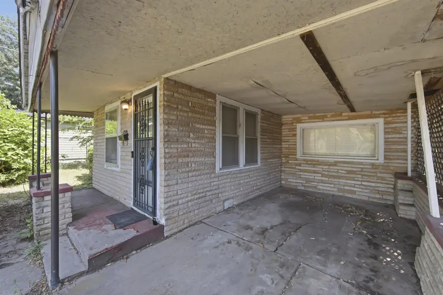 1925 W Mccormick, Wichita, KS 67213 - #2