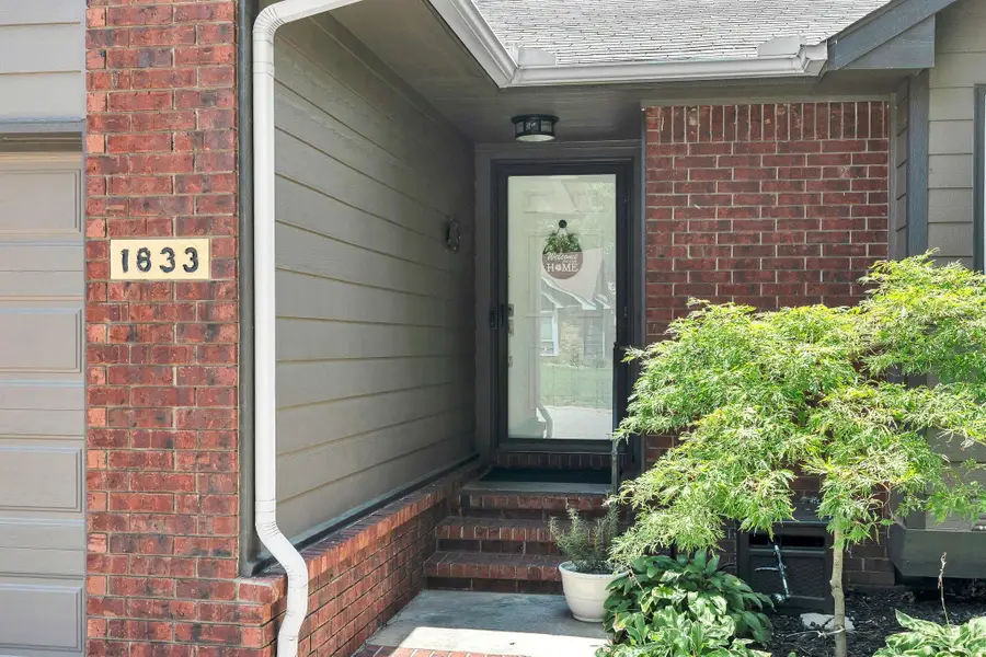 1833 N Shefford, Wichita, KS 67212 - #2