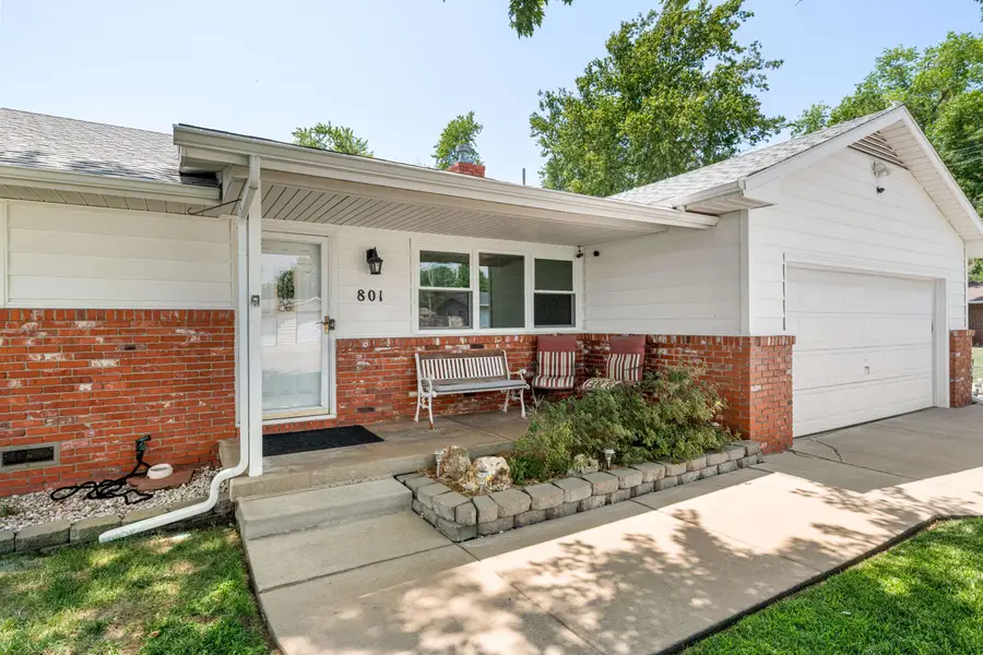 801 N Emerson Ave, Wichita, KS 67212 - #2