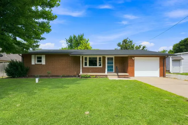 413 S 5th, Colwich, KS 67030