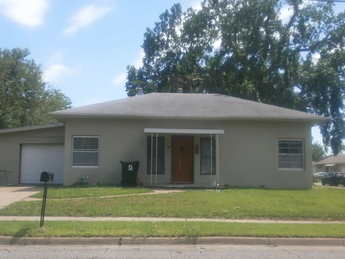 1117 W Republic, Salina, KS 67401 - #1