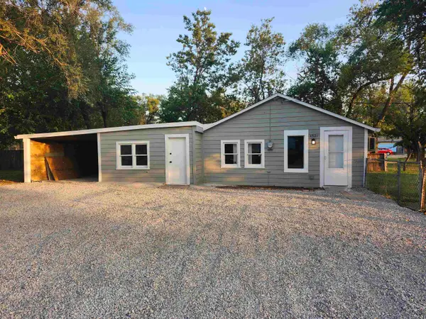 4521 W Newell Ave, Wichita, KS 67212