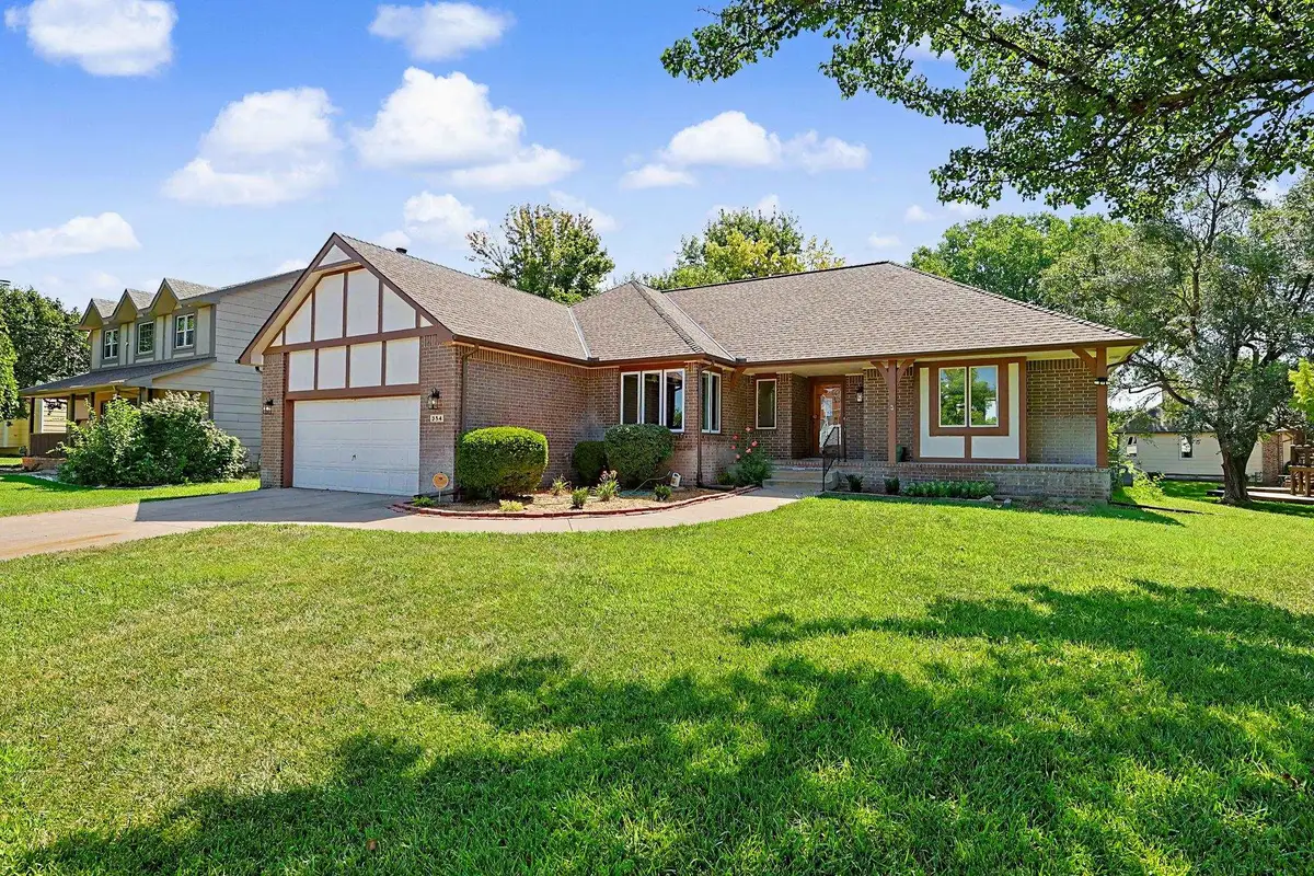 254 N Lakeside Dr, Andover, KS 67002 - #1