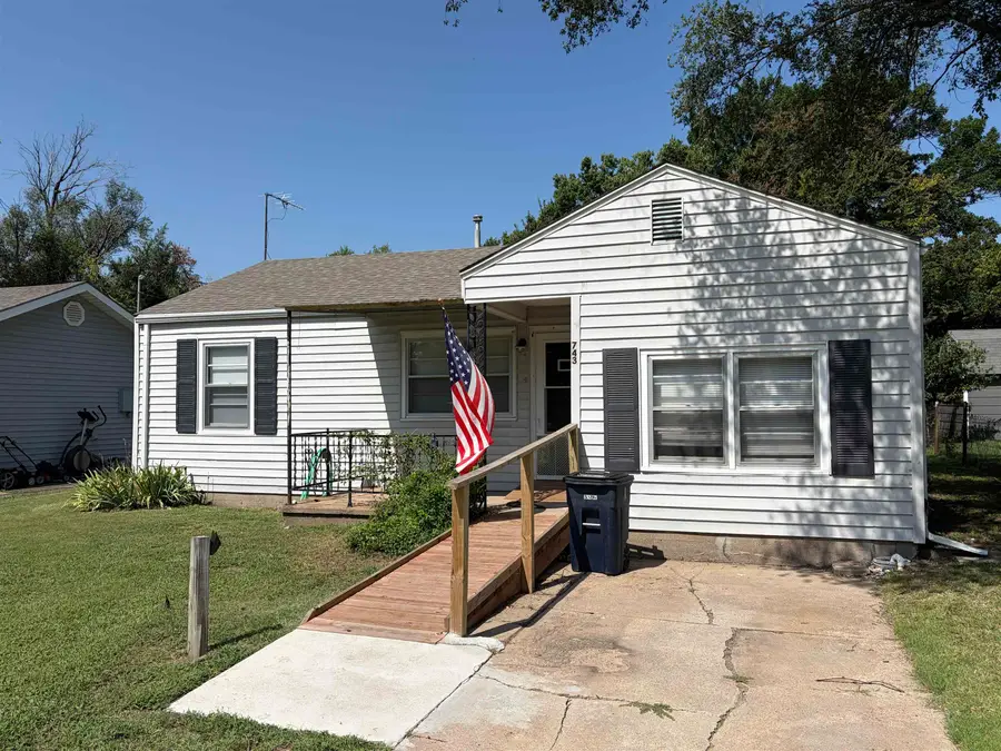 743 S Charron Dr, El Dorado, KS 67042 - #2