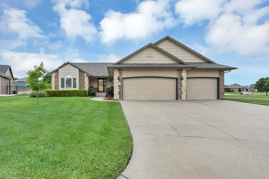 2519 W Rio Vista Ct., Wichita, KS 67204-4571 - #2