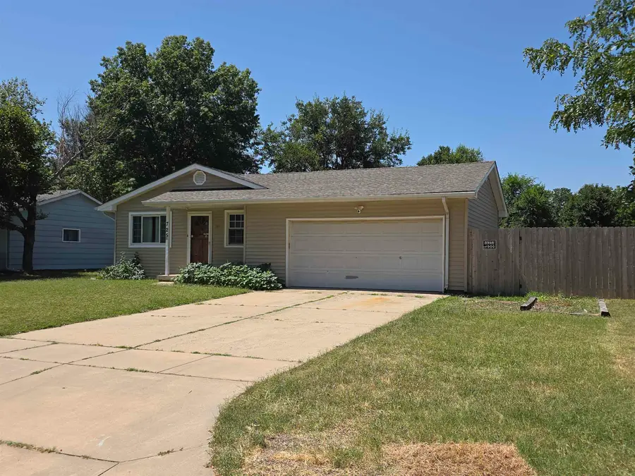 725 W Lockwood St, Wichita, KS 67217 - #3