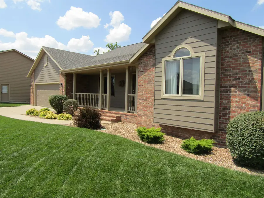 941 Twin Oaks Dr., Salina, KS 67401 - #2