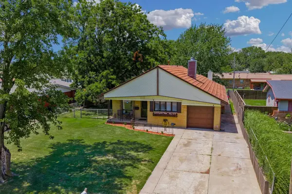 612 N Delrose, Wellington, KS 67152