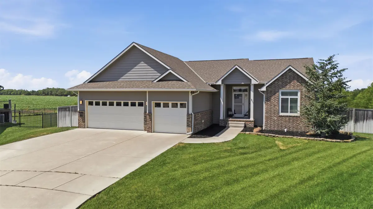 2741 N Bluestone Cir, Andover, KS 67002 - #1