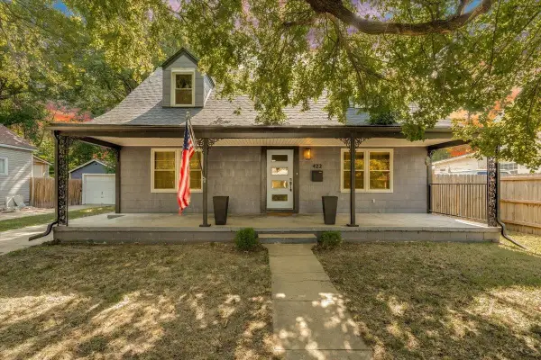 422 N Dodge Ave, Wichita, KS 67203