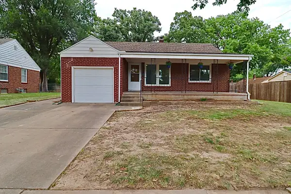 5116 E Larry Ln, Wichita, KS 67218