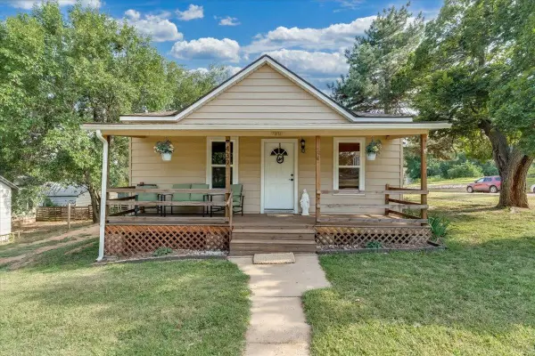 439 W C Ave, Kingman, KS 67068