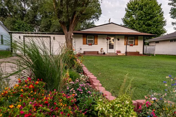 1316 Terrace Dr, El Dorado, KS 67042