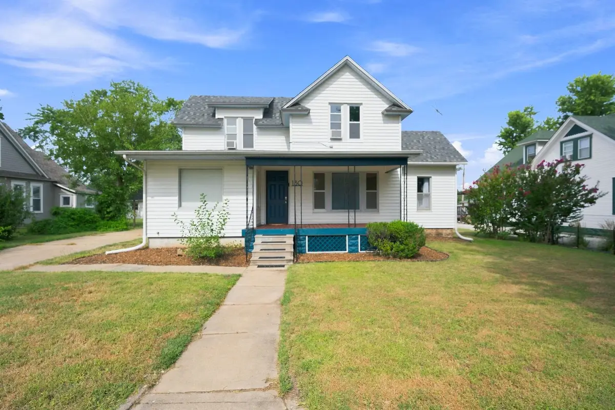 130 S 8th St, Conway Springs, KS 67031 - #1