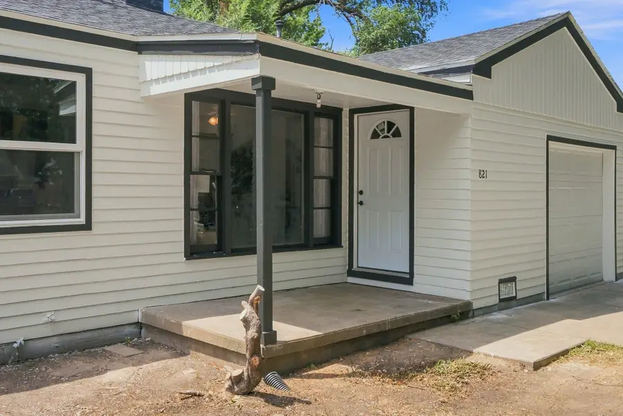 821 S Christine St, Wichita, KS 67218 - #3