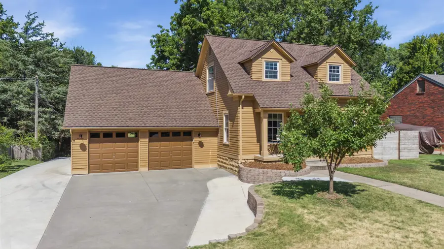 1535 N Woodrow Ct, Wichita, KS 67203 - #2