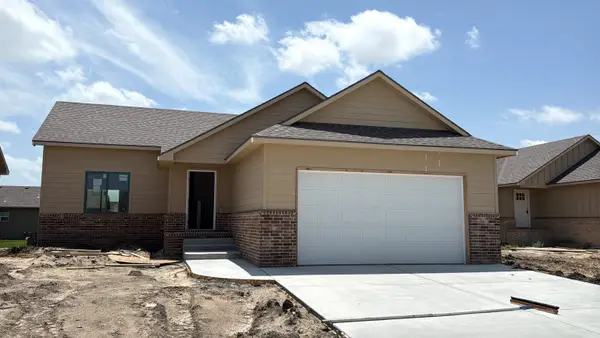 5061 N Toben Ct, Bel Aire, KS 67226-1341