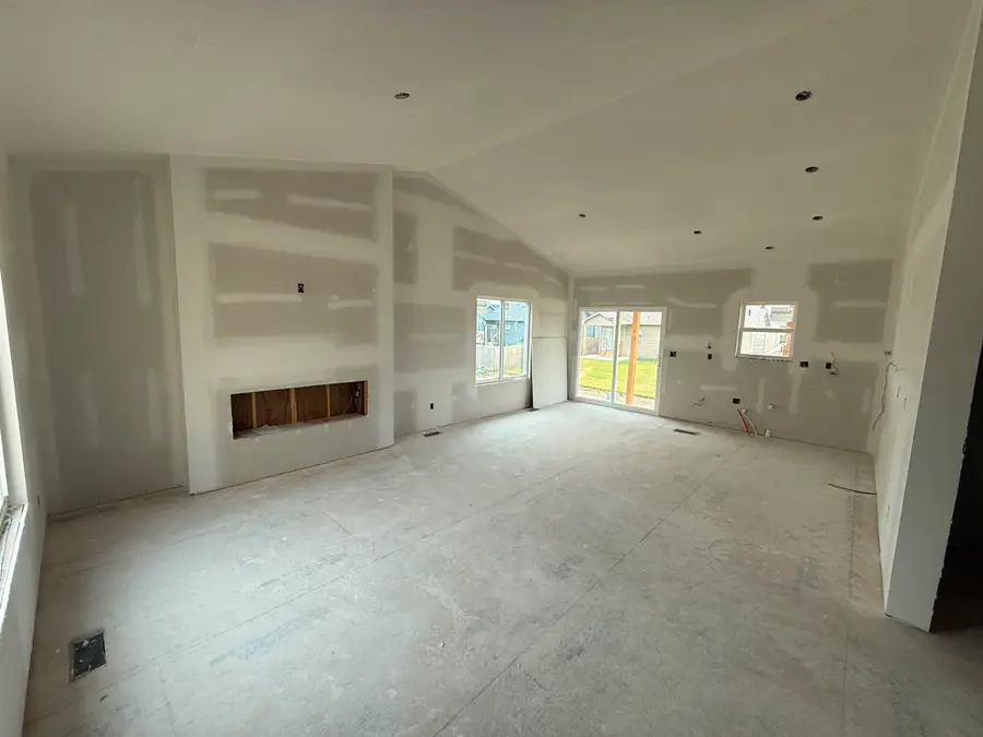 5061 N Toben Ct, Bel Aire, KS 67226-1341 - #2