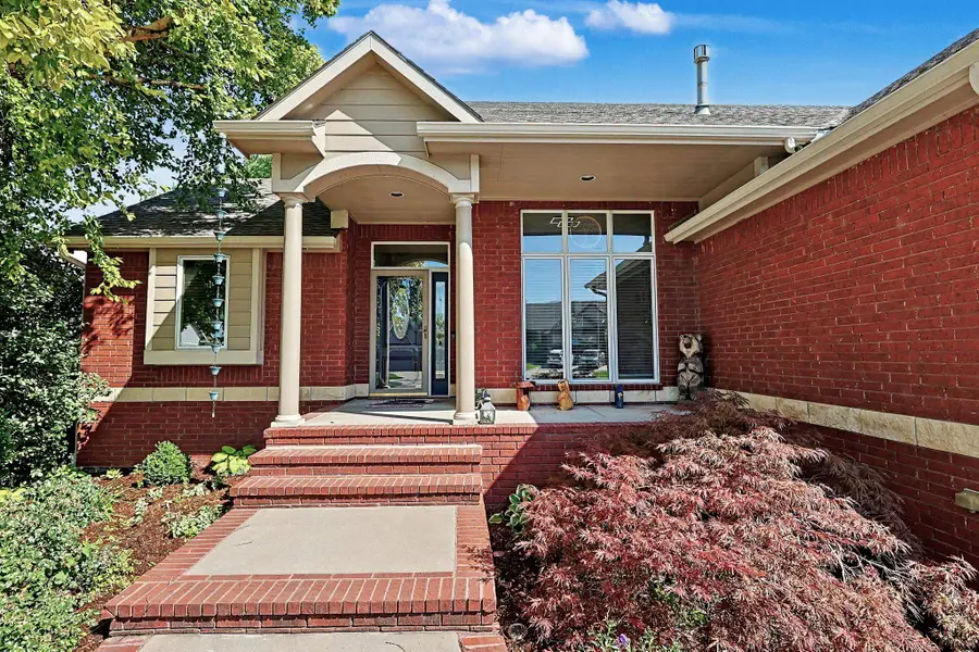 14162 W Highland Springs Ct, Wichita, KS 67235 - #2