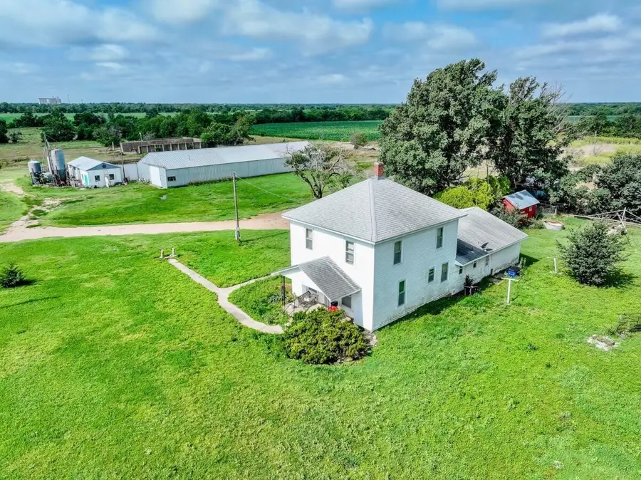 8227 N Rock Rd, Walton, KS 67151 - #2