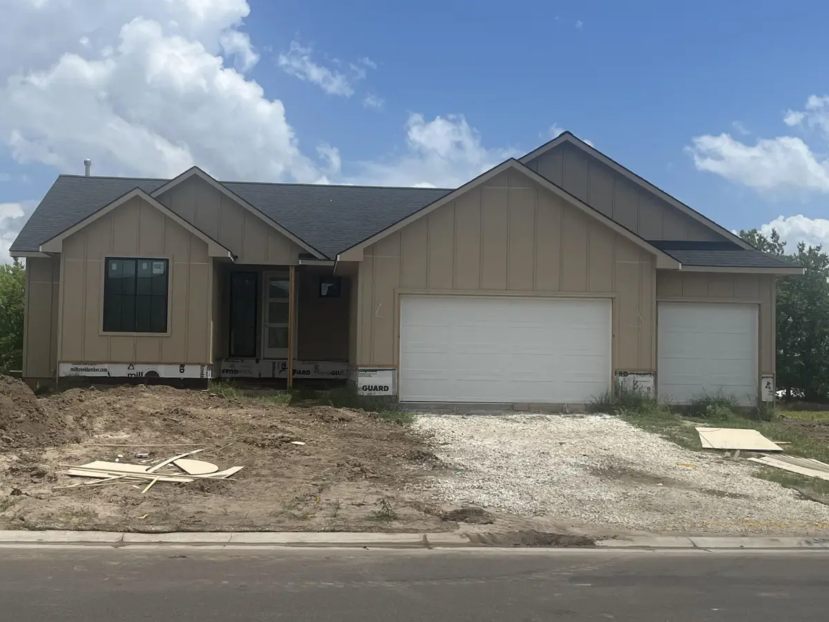 8412 W Pebble St, Maize, KS 67101 - #1