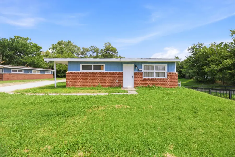 4930 E Gilbert St, Wichita, KS 67218 - #2