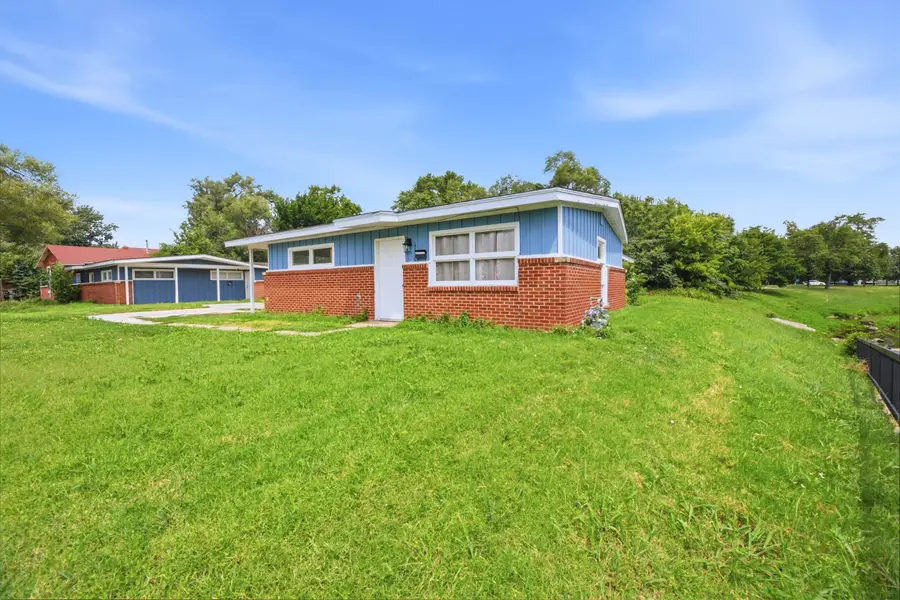 4930 E Gilbert St, Wichita, KS 67218 - #3