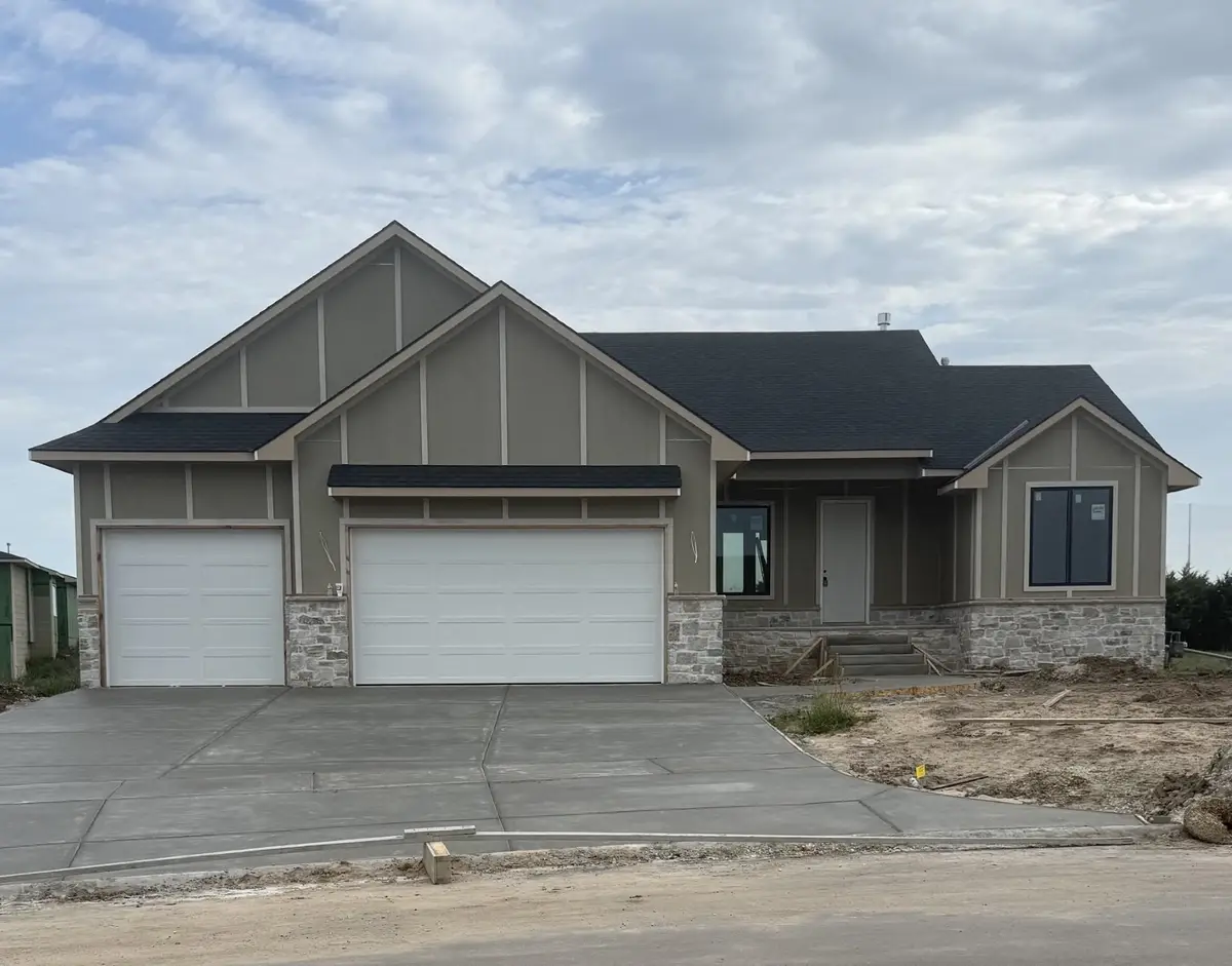11605 E Winterberry St, Wichita, KS 67226 - #1