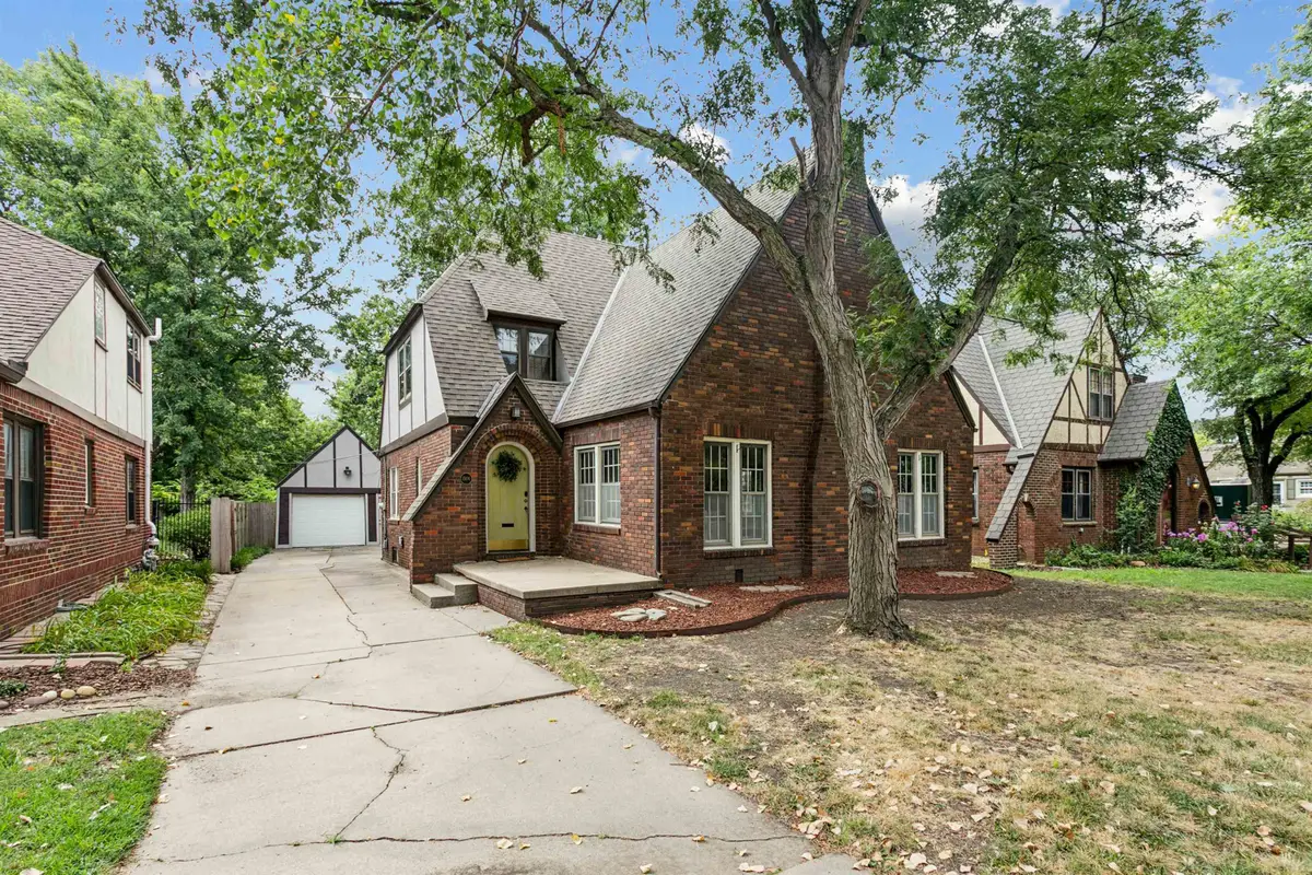 1506 N Woodrow Ave, Wichita, KS 67203 - #1