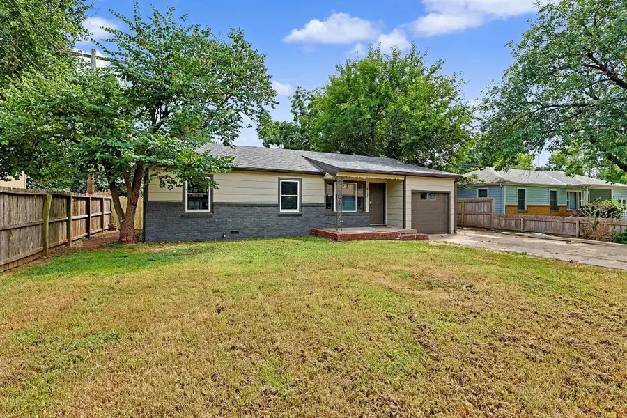 617 W 4th, Haysville, KS 67060 - #3