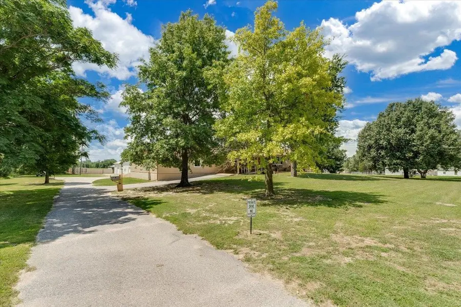 1421 E 55th, Wichita, KS 67216 - #3