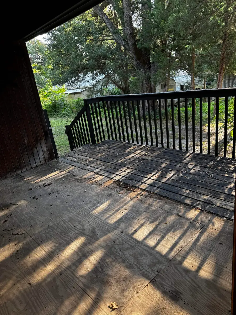 912 W Central Avenue, El Dorado, KS 67042 - #3