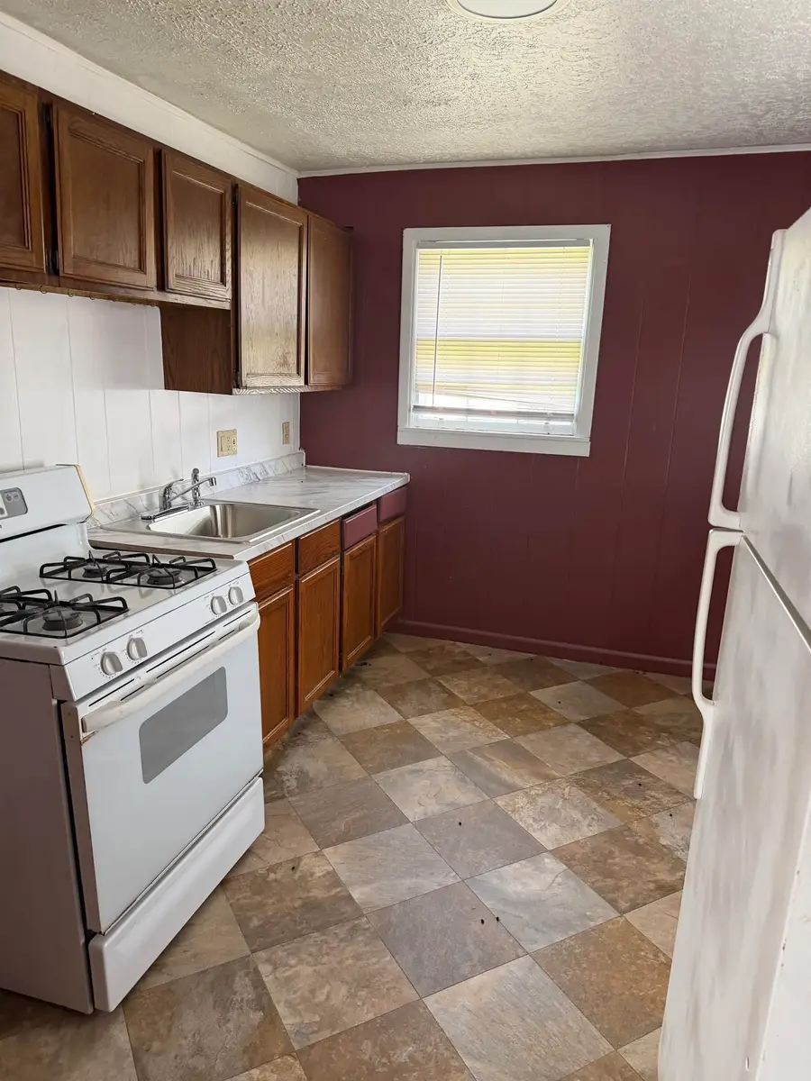 4311 Boston, Wichita, KS 67218 - #3