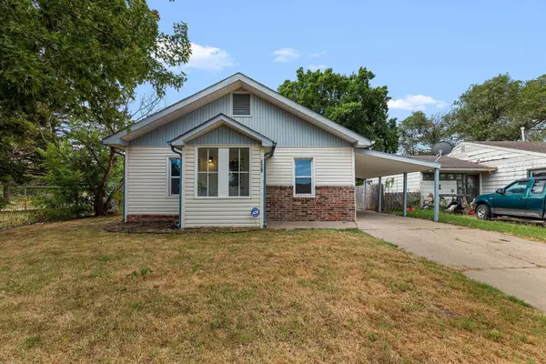 1527 E 6th, Hutchinson, KS 67501