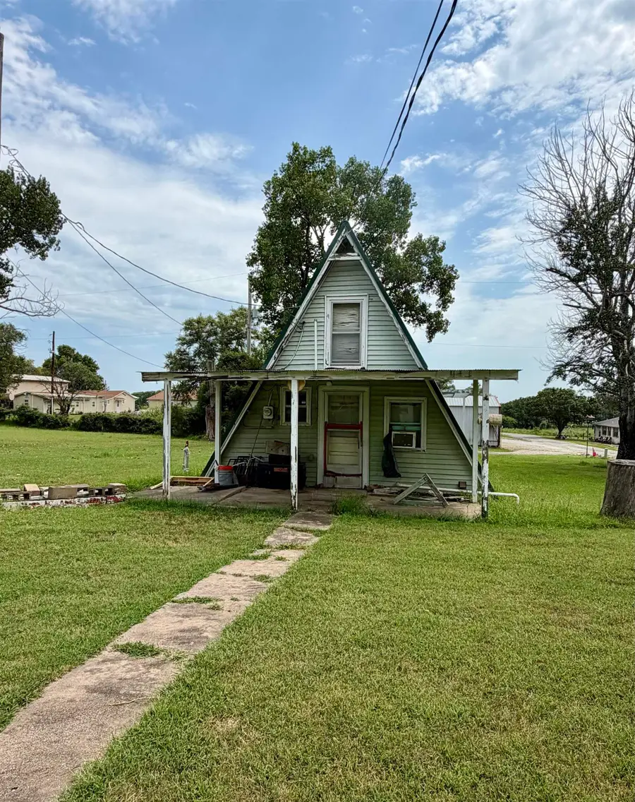 2471 43rd St, Fall River, KS 67047 - #3