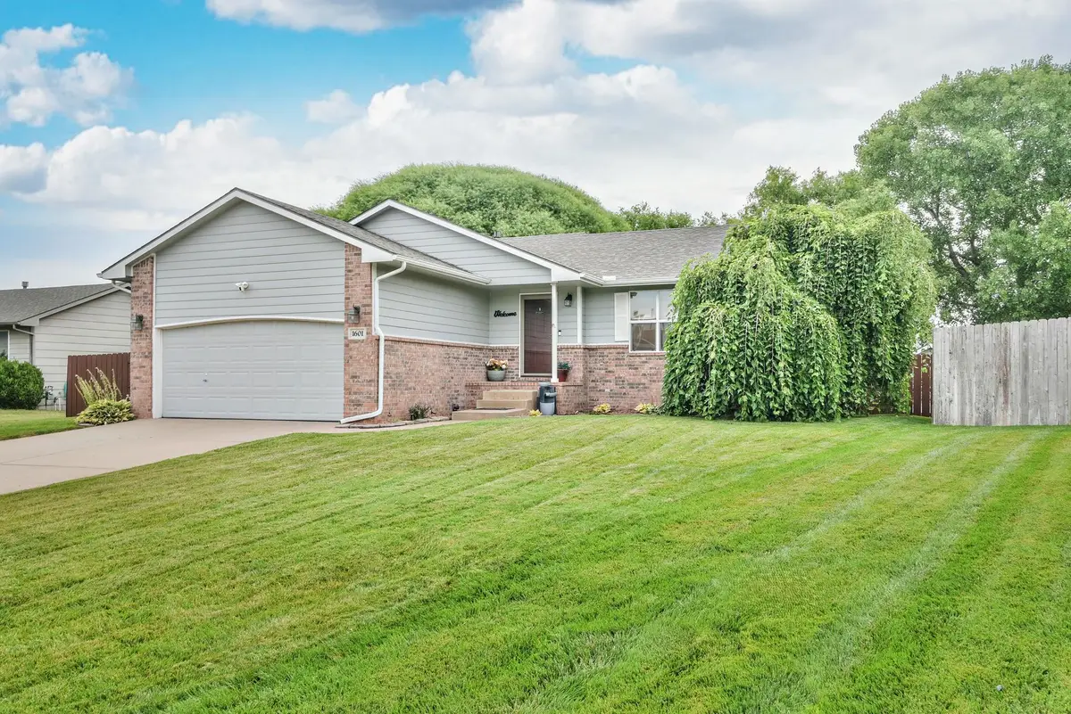 1601 N Cleary Lane, Goddard, KS 67052-8543 - #1