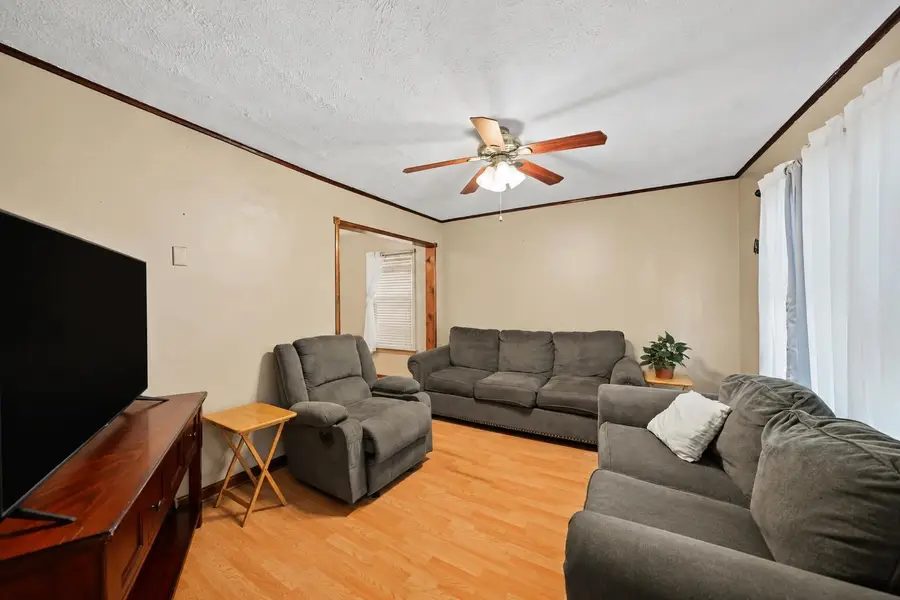 716 Washington St, Salina, KS 67401 - #3