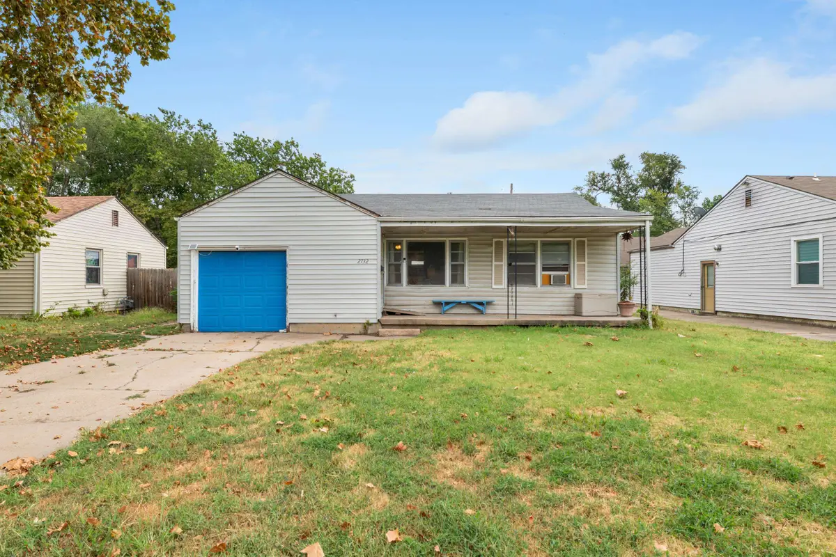 2732 S Greenwood Ave, Wichita, KS 67216 - #1
