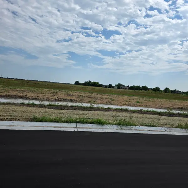 1311 Northridge, Valley Center, KS 67147