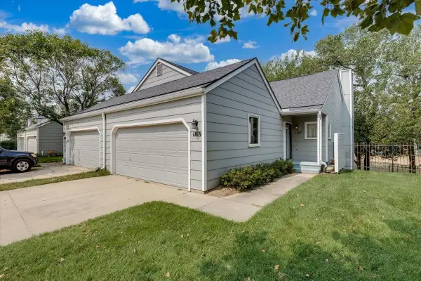 1169 N Lakewind, Wichita, KS 67212