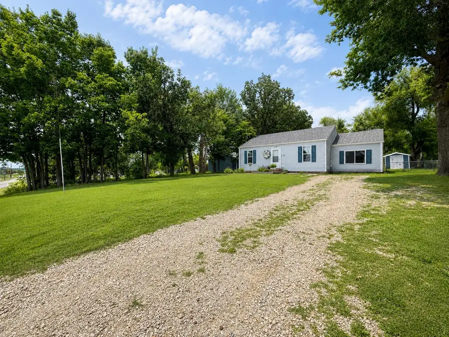 522 NE 14th, Abilene, KS 67410 - #2