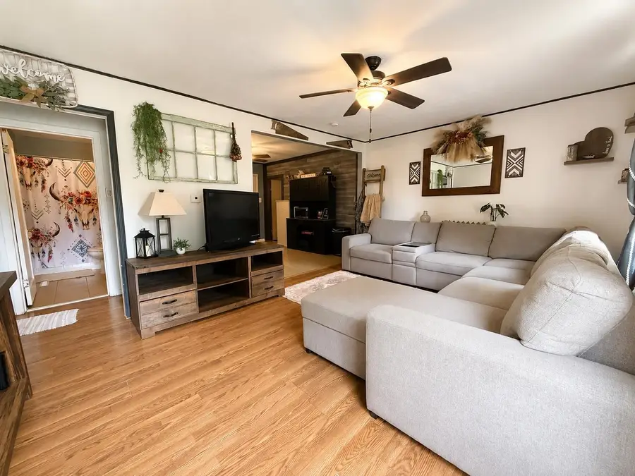 522 NE 14th, Abilene, KS 67410 - #3