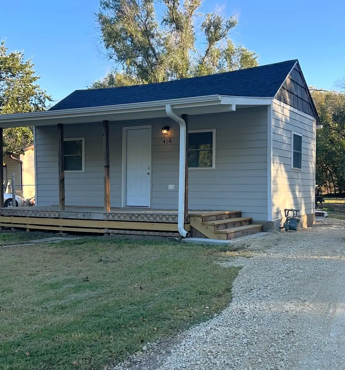 418 E Otis Ave, Salina, KS 67401 - #1