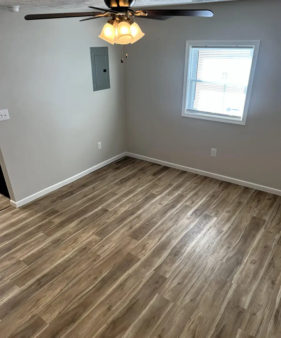 418 E Otis Ave, Salina, KS 67401 - #3