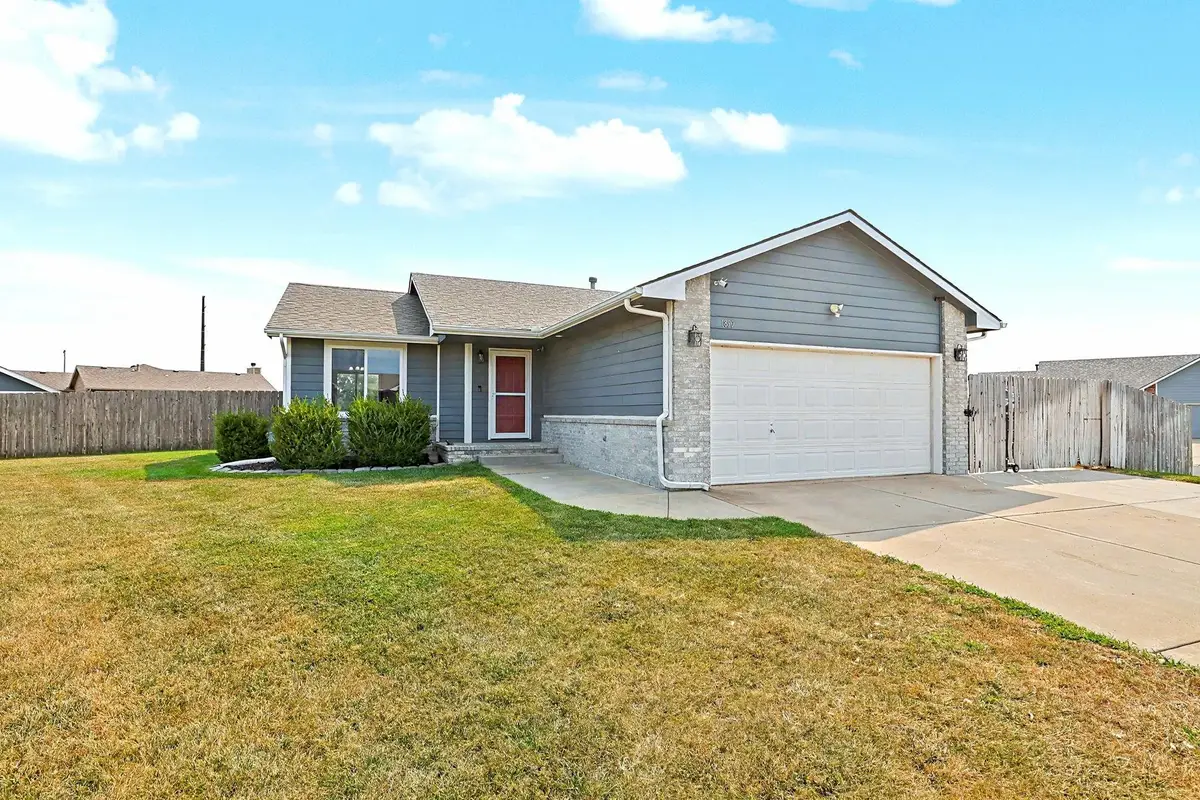 1899 W Saddle Brooke, Haysville, KS 67060 - #1