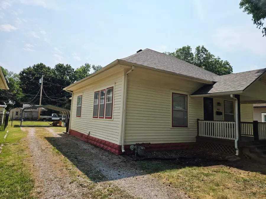 1406 John St, Winfield, KS 67156 - #3