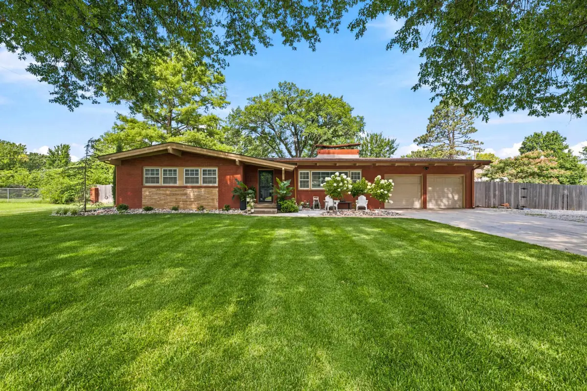 974 W Alexander Ave, Haysville, KS 67060 - #1