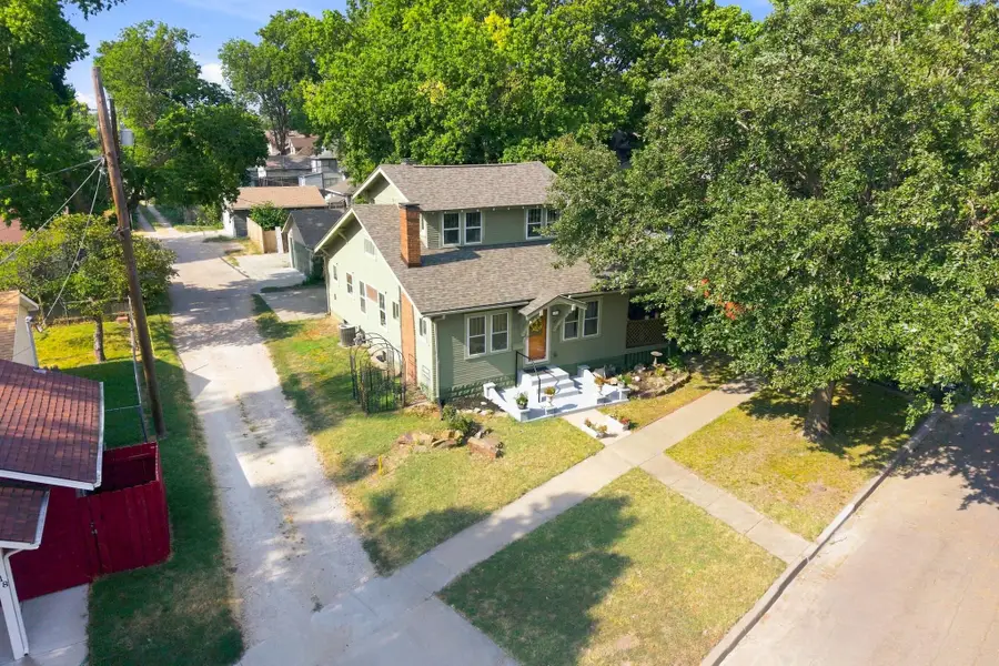 910 W Murdock St, Wichita, KS 67203 - #3