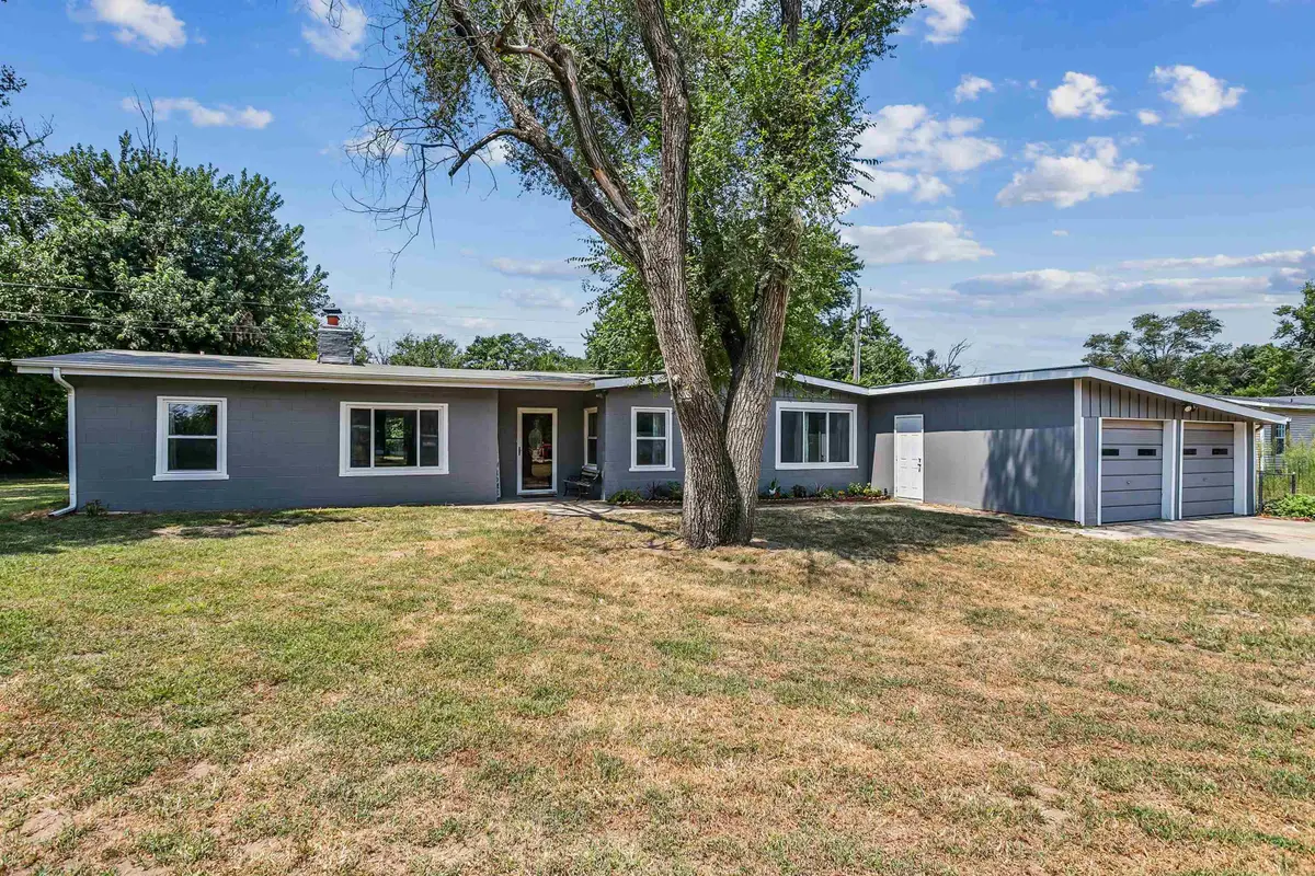 7433 S Pattie St, Haysville, KS 67060 - #1