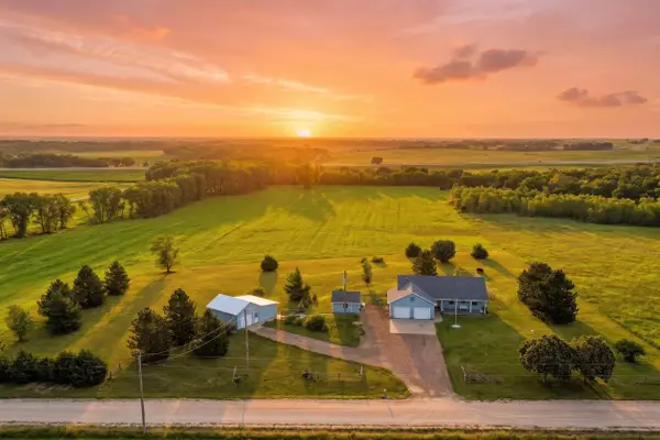 442 N 150th Rd, Bennington, KS 67422